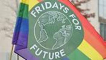 proteste: fridays for future demonstrieren für klimaschutz