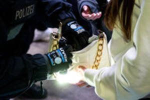 waffen- und messerverbotszonen in berlin: symbolpolitik in form von wackelpudding