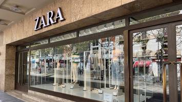 „Verhör“ mitten im Laden - Frau (20) bekommt 20.000 Euro Entschädigung nach Vorfall in Zara-Umkleide