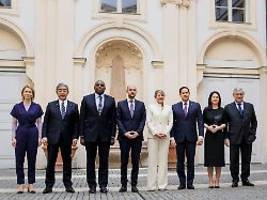 Zeitpunkt unvorstellbar: Frankreich lehnt Rückkehr Russlands in die G7 ab