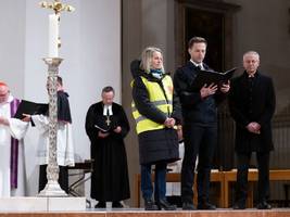 Gedenkgottesdienst für die Betroffenen des Münchner Anschlags: 90 Minuten für Wut, Angst, Fragen und Trost