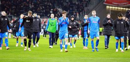 eintracht frankfurt: fan-sturz bei sieg gegen kiel sorgt für verletzte