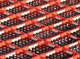 leere bierkästen viel wertvoller: pfandtourismus nach Österreich alarmiert deutsche brauereien