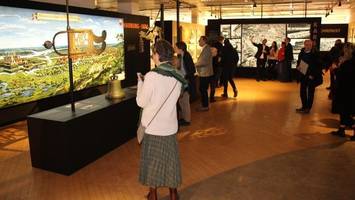 planet harburg: erster blick in museum, das mal ein kaufhaus war