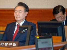 Haft oder Todesstrafe drohen: Südkoreas entmachteter Präsident vor Gericht