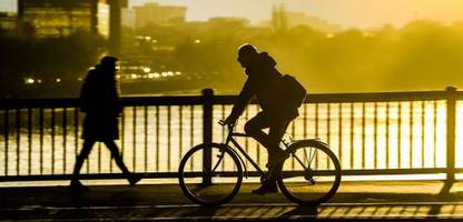 Streik im Nahverkehr: Darf mein Chef mir kündigen, wenn ich zu spät komme?