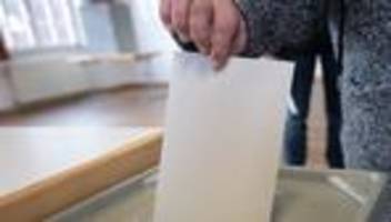 wahl: hochrechnung: cdu gewinnt auch im südwesten - afd stark