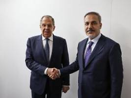 bei ukraine-verhandlungen: lawrow will rolle der türkei ausloten