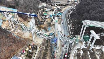 Autobahnbrücke stürzt ein – mindestens vier Tote in Südkorea