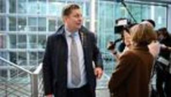 afd-politiker: auschwitz komitee empört über krah und helferich in afd-fraktion