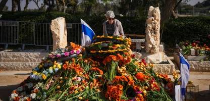 Israel: Yarden Bibas hält emotionale Grabrede auf Shiri, Ariel und Kfir