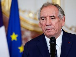 Frankreich: Ein Missbrauchsskandal holt Premier Bayrou ein