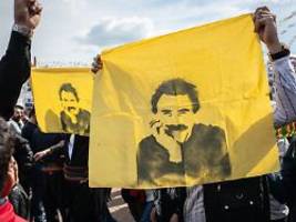 Ende eines blutigen Konflikts?: PKK-Anführer Öcalan ruft zur Beendigung des bewaffnetes Kampfes gegen Türkei auf