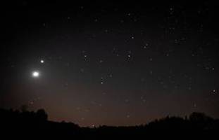 merkur komplettiert ansammlung: astronomische rarität: sieben planeten bilden eine fast perfekte linie