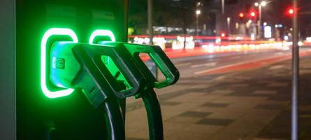 Autofahrerin hatte zu viel getankt: Führerschein ist an Tankstelle weg