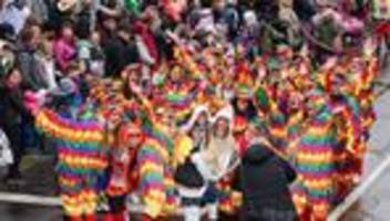 fastnacht: narren ziehen durch bayern - fasching im endspurt