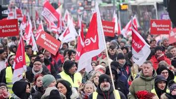 Kliniken, Pflege & Rettungsdienst: Verdi ruft zu Warnstreik auf