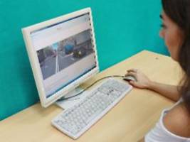 betrugsversuche nehmen zu: fast die hälfte aller fahrschüler fällt durch die theorie-prüfung