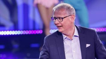 plötzlich taucht ein ex-vizekanzler als telefonjoker auf