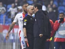blitzurteil nach ligue-1-eklat: trainer wird nach auseinandersetzung mit schiri sehr lang gesperrt