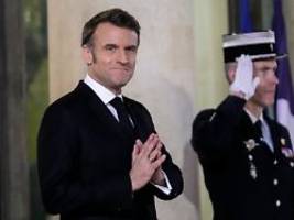 schutz unserer verbündeten: macron erwägt ausweitung des nuklearen abwehrschirms