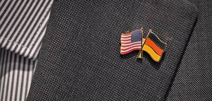 Deutschlandtrend der ARD: Nur 16 Prozent der Deutschen halten USA noch für vertrauenswürdigen Partner