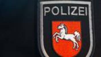 landtag: flagge auf uniform? polizisten sehen keine notwendigkeit