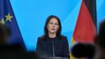 ukrainekrieg: annalena baerbock begrüßt fortschritte und appelliert an russland