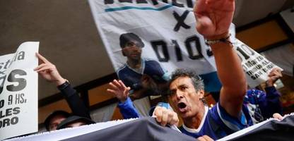 argentinien: diego maradona und der prozess um seinen tod: was geschah im »theater des schreckens«?