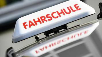 Durchfallquote Führerschein: So viele Prüflinge fallen bei der theoretischen und praktischen Führerscheinprüfung durch