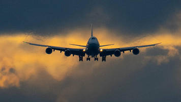 Werner Knallhart: Absturz-Angst: Würden Sie sich in einem Flugzeug in Reihe 13 setzen?