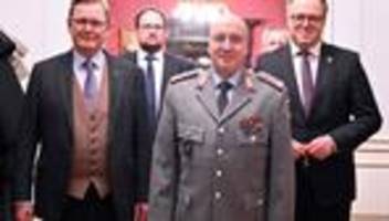 bundeswehr: militärische ehren für ramelow zum abschied