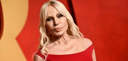 Versace: Donatella Versace tritt alsKreativdirektorin ab