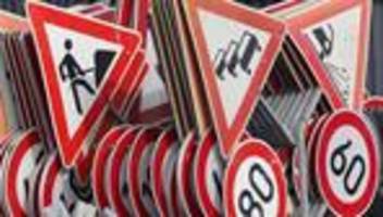 bauarbeiten: rund 470 millionen euro für straßen und radwege