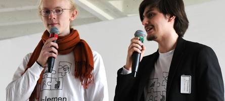 jugendliche erforschen gerechtigkeit und ungleichheit am gymnasium bei st. anna