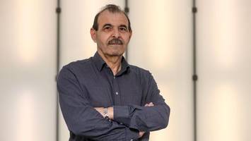 Wie ein syrischer Anwalt von Berlin aus Assads Folterknechte jagt