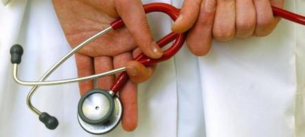arzt aus alb-donau-kreis soll patienten mehrmals sexuell missbraucht haben