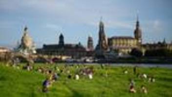 naturschutz: großer andrang bei frühjahrsputz in leipzig und dresden