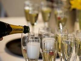 Absatz sinkt kräftig: Die Deutschen trinken weniger Champagner