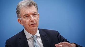 diplomatie: baerbock-personalie: „unverschämtheit, die beste deutsche diplomatin durch ein auslaufmodell zu ersetzen“