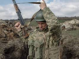 Militärische Unterstützung: Deutschland stellt kurzfristig drei Milliarden Euro mehr bereit