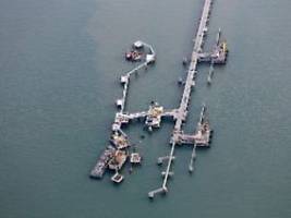 schwimmende variante in stade: viele steuer-millionen versenkt? lng-terminal steht vor dem aus
