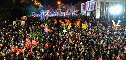 türkei: proteste nach festnahme von ekrem İmamoğlu – »ein putsch gegen die ganze bevölkerung«