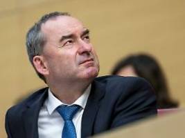 Söder hätte ihn sonst entlassen: Aiwanger winkt Schulden lieber mit durch als toter Held zu sein