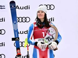 weltcupfinale im skisport: hütchen, kugeln und eine verfolgungsjagd im schnee