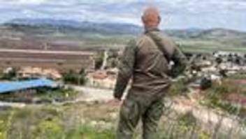 Nahost: Israel greift nach Raketenangriffen Ziele im Libanon an