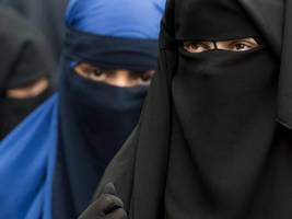 islam: sie klagen, um vollverschleiert auto zu fahren