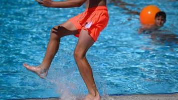 „dreist“: scharfe kritik an freibad-plänen in marzahn-hellersdorf