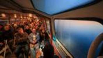 leipziger buchmesse: auf dem ausflugsboot ins fernwehland