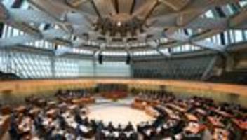 menschenrechte: solidaritätsbeschluss für demokratie-bewegung in belarus
